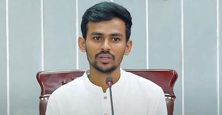 বাবার ঠিকাদারি লাইসেন্সের জন্য ক্ষমা চাইলেন উপদেষ্টা আসিফ মাহমুদ