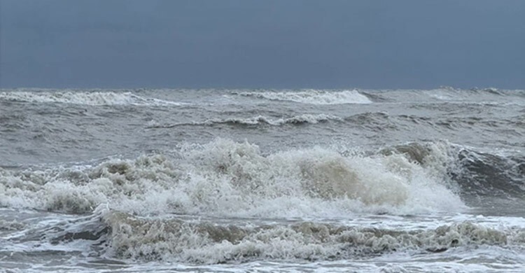 ৭ জেলায় হতে পারে ঝোড়ো হাওয়াসহ বজ্রবৃষ্টি
