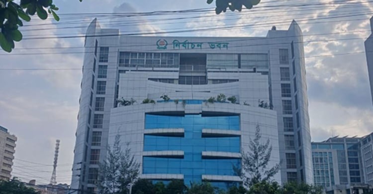 ফেব্রুয়ারিতে জাতীয় নির্বাচনের রোডম্যাপ ঘোষণার প্রস্তুতি ইসির