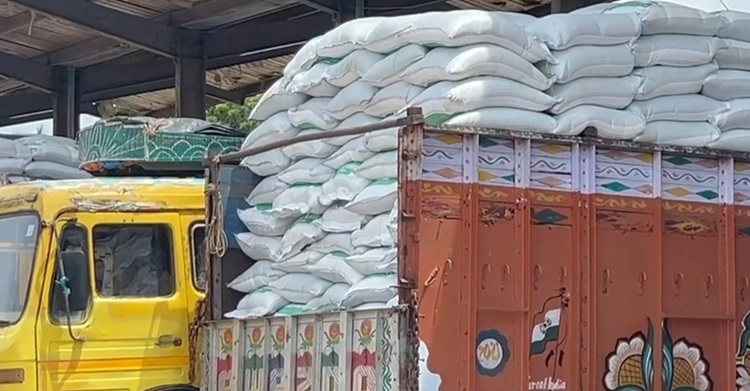 ভারত থেকে বেনাপোল বন্দর দিয়ে এলো ১২৬০ টন চাল