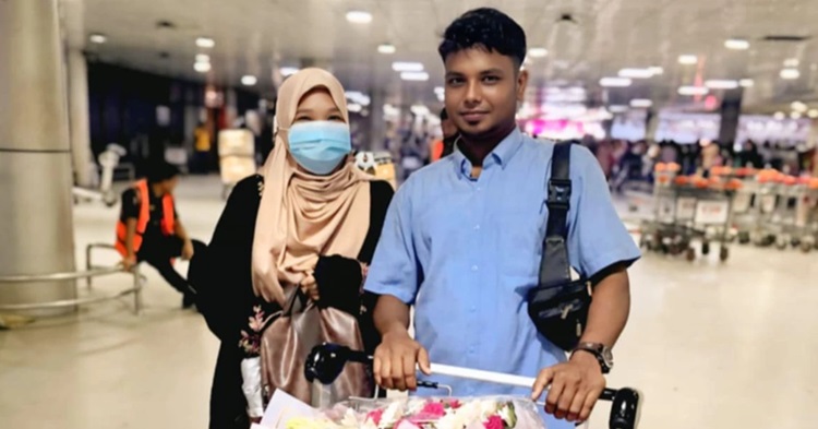 প্রেমের টানে উথলীতে মালয়েশিয়ান তরুণী, ভিড় স্থানীয়দের