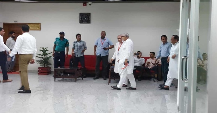 সিইসির সঙ্গে বৈঠকে বিএনপি প্রতিনিধি দল