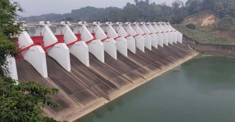 বন্ধ হলো কাপ্তাই হ্রদের পানি বিদ্যুৎকেন্দ্রের বাঁধের সব জলকপাট