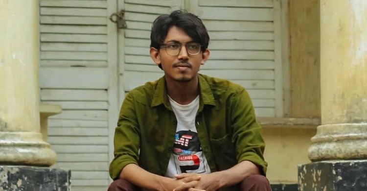 অদ্ভুত ইশতেহার: ‘ডাকসুতে আগুন লাগাতে এলাম বন্ধুরা’