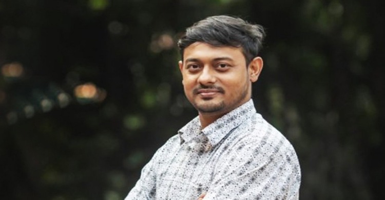 সাগরের পাড়ে গভীরভাবে ভাবতে চেয়েছি, ঘুরতে যাওয়া অপরাধ নয়: নাসীরুদ্দীন পাটওয়ারী