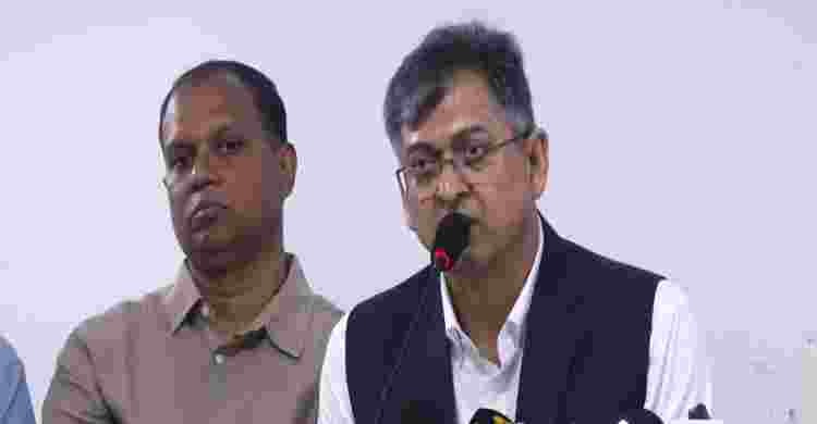 গণতন্ত্রের জন্য প্রাণ উৎসর্গকারী সবাই জাতীয় বীর: সালাহউদ্দিন আহমদ