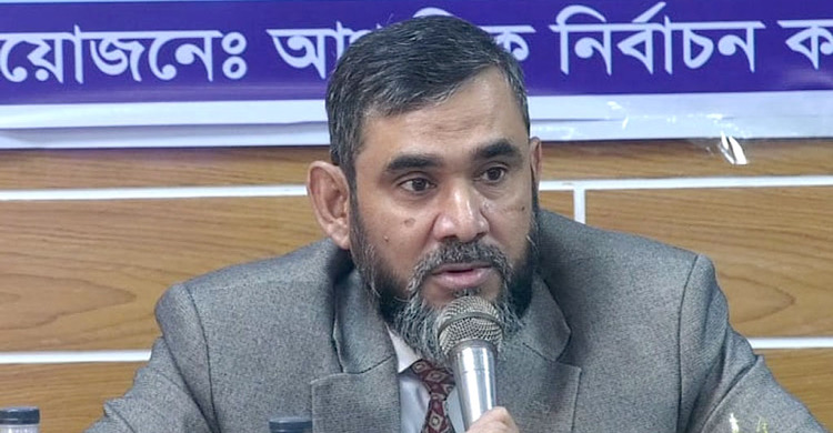 প্রবাসীদের ব্যালটে থাকবে শুধু প্রতীক: ইসি সানাউল্লাহ