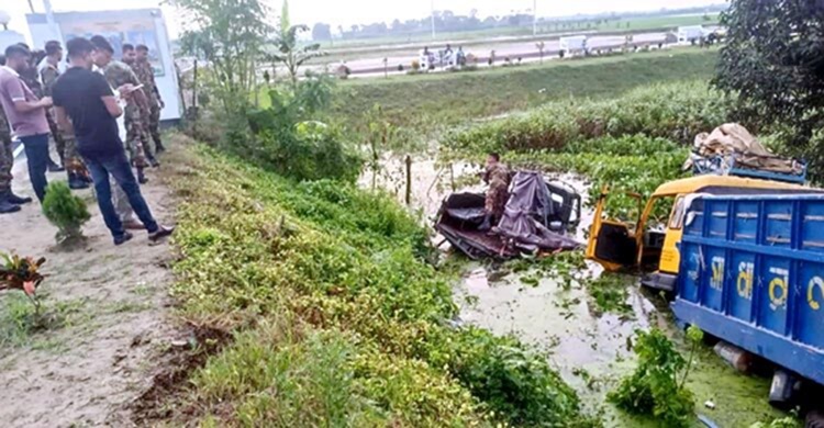 সেনাবাহিনীর টহল গাড়িতে ট্রাকের ধাক্কা, ৮ সেনাসদস্য আহত