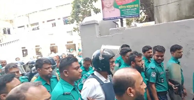 'অন্তর্বর্তীকালীন সরকারকে উৎখাতের ষড়যন্ত্র' মামলায় ১৬ জনের জামিন নাকচ