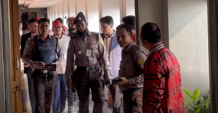 হাদির হত্যাকারীদের ধরতে স্বরাষ্ট্র উপদেষ্টার সাথে ডাকসু ভিপির বৈঠক