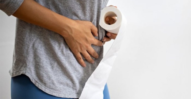 খাবারে বিপদ! ফুড পয়জনিং হলে বাঁচার উপায় জানেন তো?