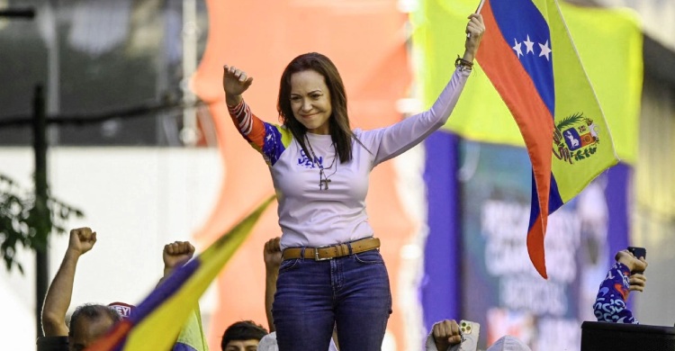 গণহত্যার পক্ষে দাঁড়ানো মাচাদোকে শান্তি পুরস্কার; নোবেল ফাউন্ডেশনের বিরুদ্ধে মামলা