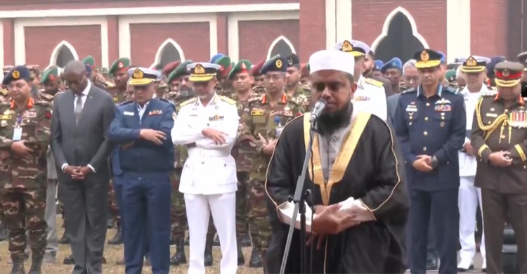 ৬ শান্তিরক্ষীর জানাজা সম্পন্ন, নেয়া হচ্ছে গ্রামের বাড়িতে