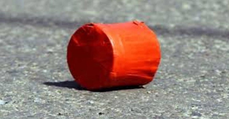 রাজধানীতে একের পর এক ককটেল বিস্ফোরণ, আহত ১