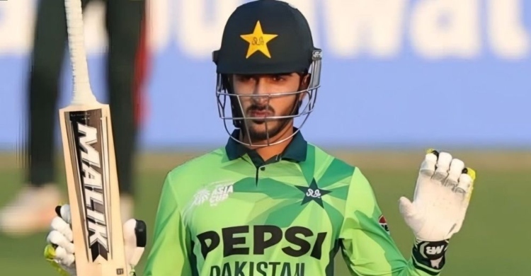 মিনহাসের ঝড়ো ইনিংসে উড়ে গেল ভারত