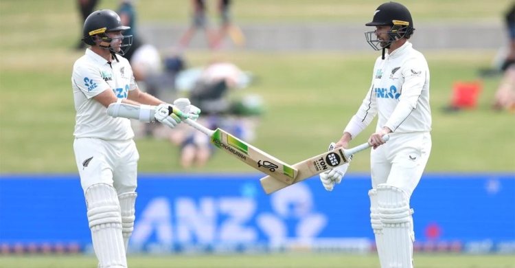 কনওয়ে-লাথামের অনন্য বিশ্বরেকর্ড