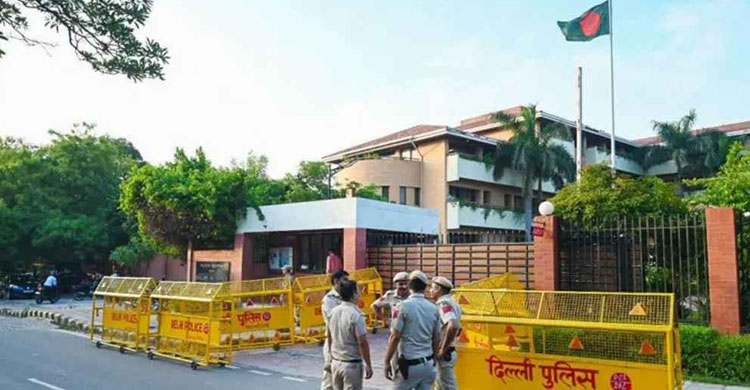 দিল্লির বাংলাদেশ হাইকমিশন থেকে ভিসা দেওয়া বন্ধ