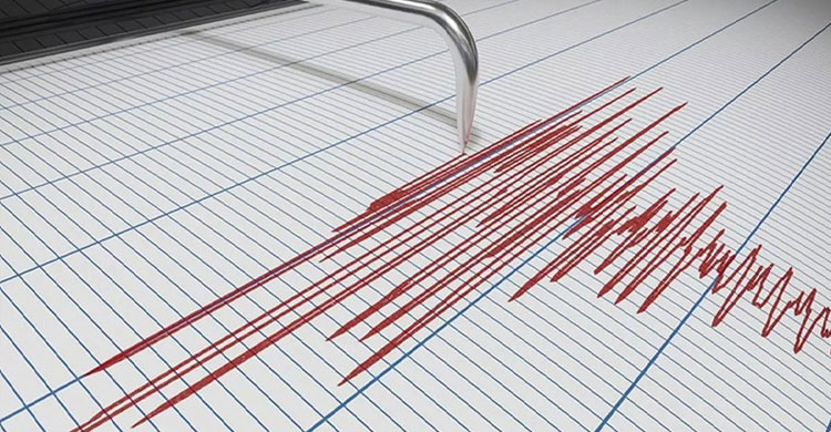 শক্তিশালী ভূমিকম্পে কাঁপল চীন