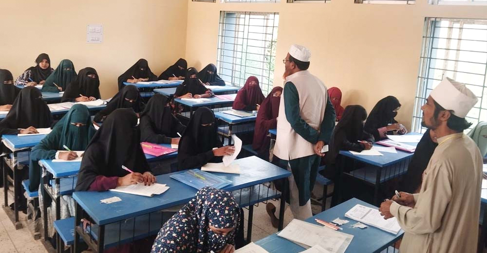 সারাদেশে ফাজিল পরীক্ষা শুরু