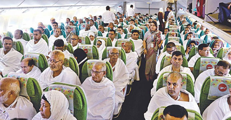 হজে বাংলাদেশি ২০ শতাংশ যাত্রী যাবেন মদিনা দিয়ে, ফিরবেন ৩০ শতাংশ