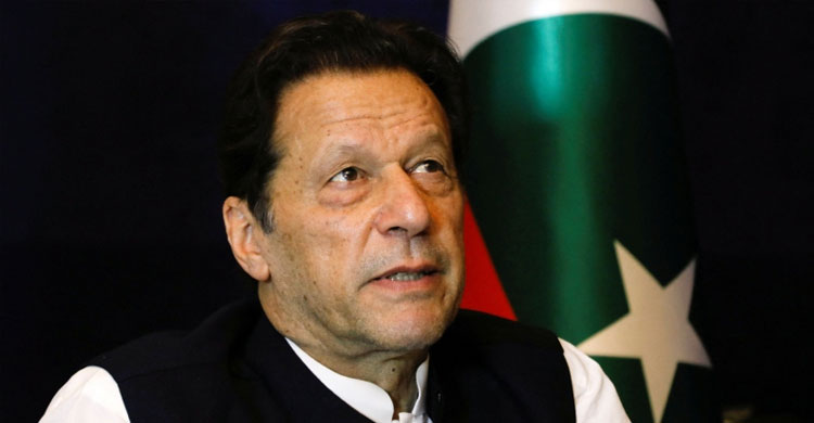 ইমরান খান ও তার দলকে নিষিদ্ধ করার প্রস্তাব পাস