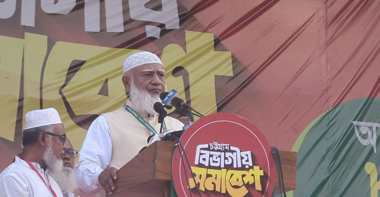 ‘ফ্যাসিবাদী আচরণ করলে কেউ পথ খুঁজে পাবে না’