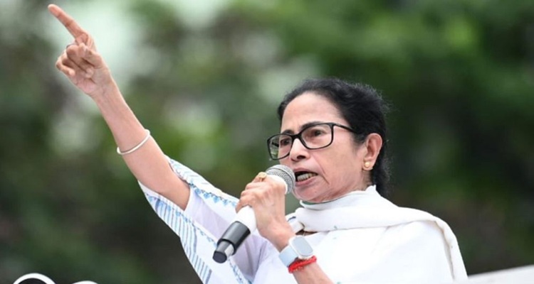 বাংলার পর দিল্লি দখলের ঘোষণা মমতার