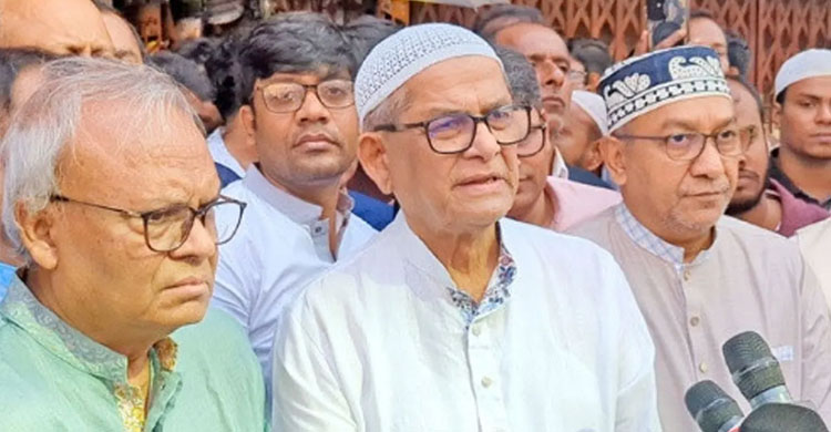 খালেদা জিয়াকে কখন লন্ডন নেওয়া হবে, জানালেন মির্জা ফখরুল