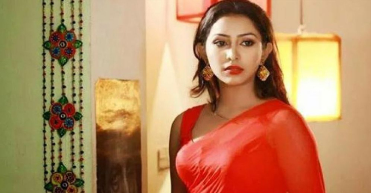 প্রথম ধোঁকা খাওয়ার অভিজ্ঞতা জানালেন অভিনেত্রী