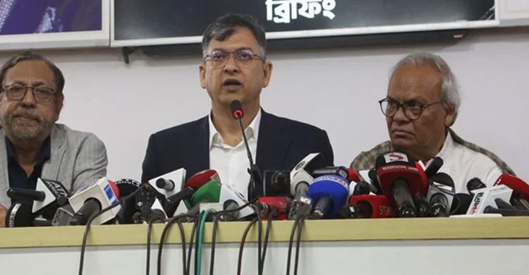 কখন ছাড়বে তারেক রহমানের ফ্লাইট, জানালেন সালাহউদ্দিন