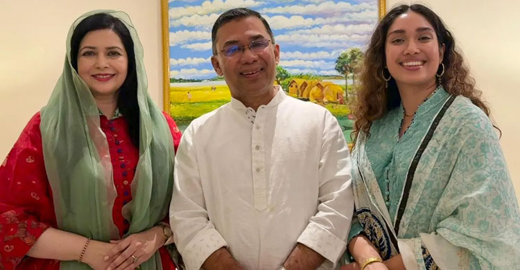 মেয়েকে নিয়ে দেশে ফিরছেন তারেক রহমান