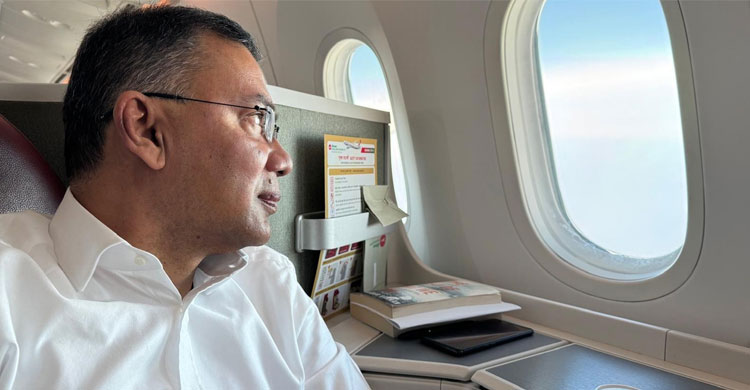 দেশে পা রাখলেন তারেক রহমান