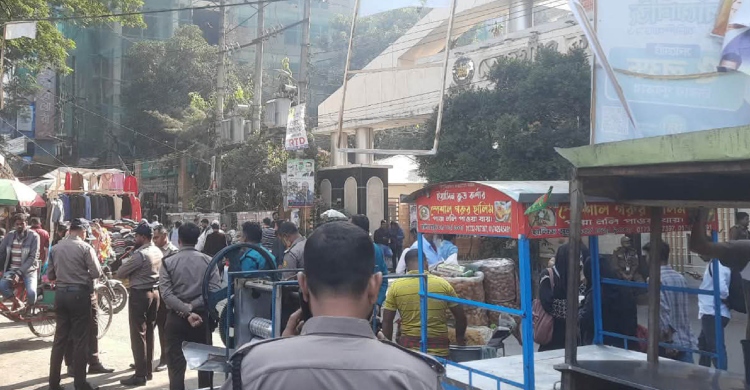 তেজগাঁও কলেজে পুলিশ মোতায়েন