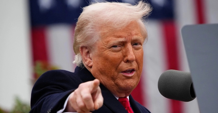 ট্রাম্পের এক ফোন কলেই থামবে কম্বোডিয়া-থাইল্যান্ডের যুদ্ধ!