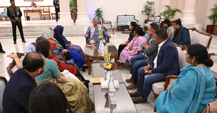 রোকেয়া পদকজয়ীদের প্রধান উপদেষ্টার সংবর্ধনা