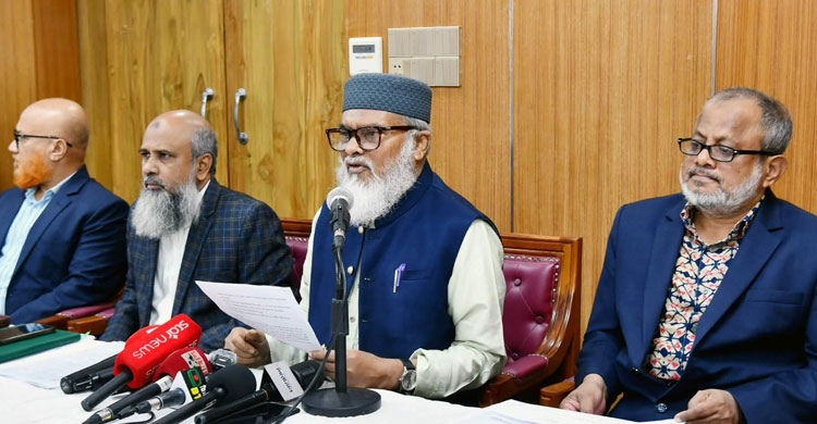 বায়তুল মুকাররমে ইবাদতবান্ধব ধর্মীয় আবহ তৈরি হয়েছে: ধর্ম উপদেষ্টা