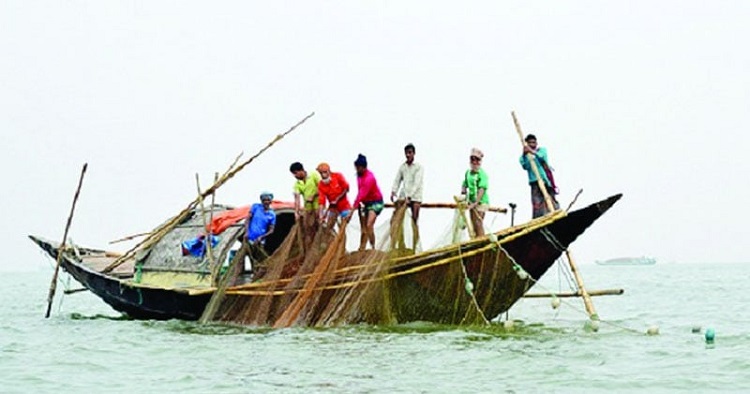 পটুয়াখালী কারাগার থেকে ৩১ ভারতীয় জেলে মুক্ত