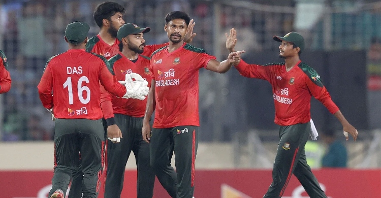হেসেখেলে পাকিস্তানকে হারালো বাংলাদেশ