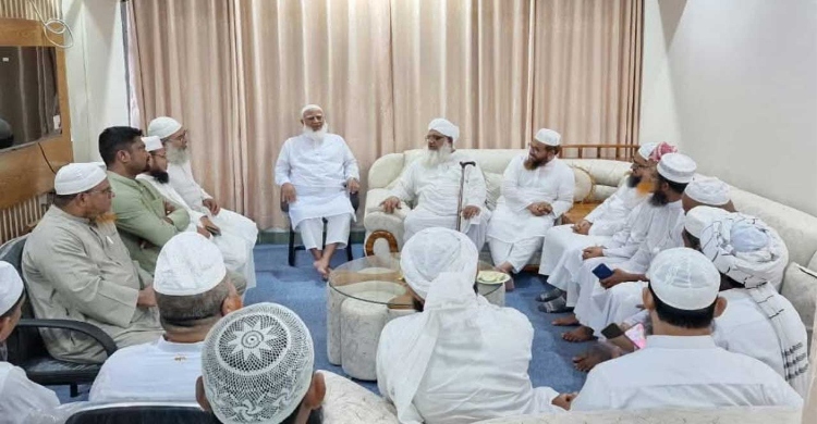 জামায়াত আমিরকে দেখতে গেলেন ইসলামিক রাজনৈতিক দলের নেতারা
