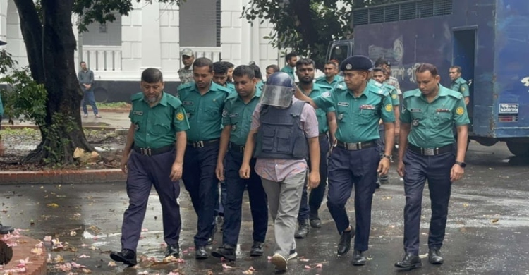 জুলাই গণহত্যার দায় স্বীকার করে রাজসাক্ষী হলেন সাবেক আইজিপি চৌধুরী মামুন