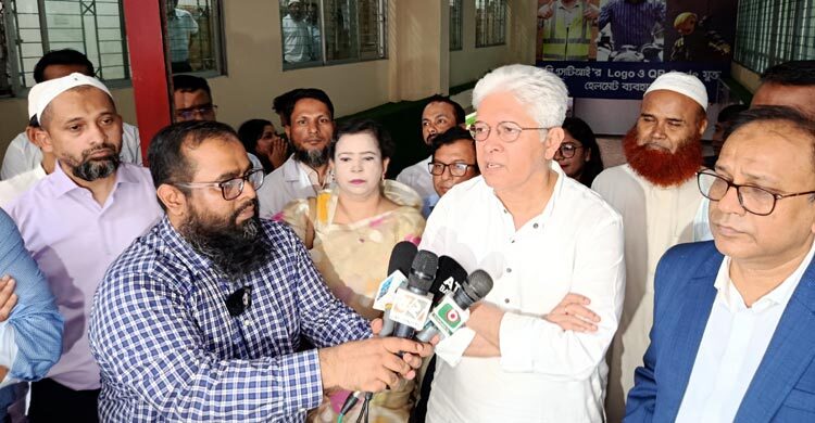 হালাল পণ্য ও হেলমেট টেস্টিং ল্যাব উদ্বোধন করলেন শিল্প উপদেষ্টা