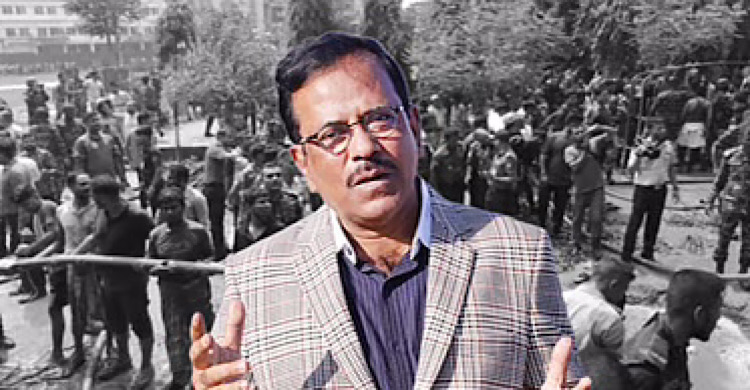 হাসপাতালে অযথা ভিড় করবেন না, চিকিৎসাসেবায় বিঘ্ন ঘটতে পারে: হানিফ সংকেত