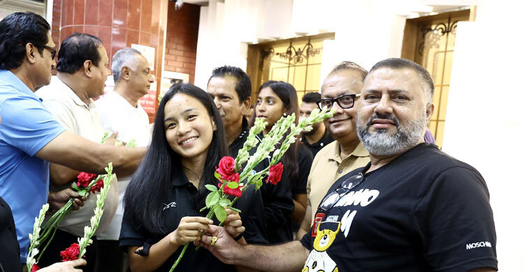 শুধু এশিয়া না, বাংলাদেশকে বিশ্বমঞ্চে নিতে চাই: ঋতুপর্ণা