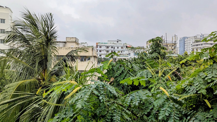 সকালের বৃষ্টির পরও ঢাকার বাতাসের মানে অবনতি