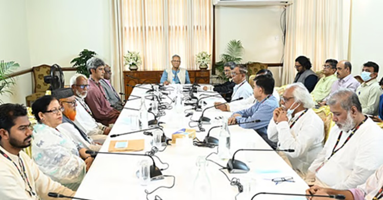 আরও ১৩ দল ও জোটের সঙ্গে বৈঠকে বসেছেন প্রধান উপদেষ্টা