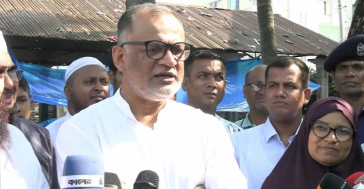 সরকার কাঁচা চামড়া নয়, লবণযুক্ত চামড়ার দাম নির্ধারণ করেছে: বাণিজ্য উপদেষ্টা