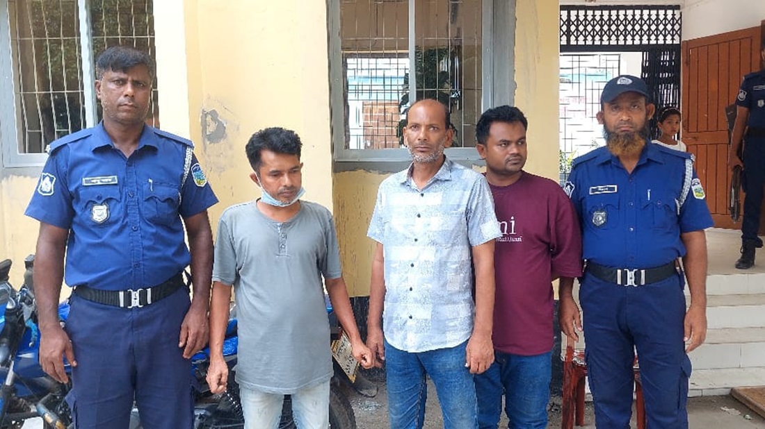 মুদি দোকান দখল, যুবদলের তিন নেতাকর্মী গ্রেপ্তার