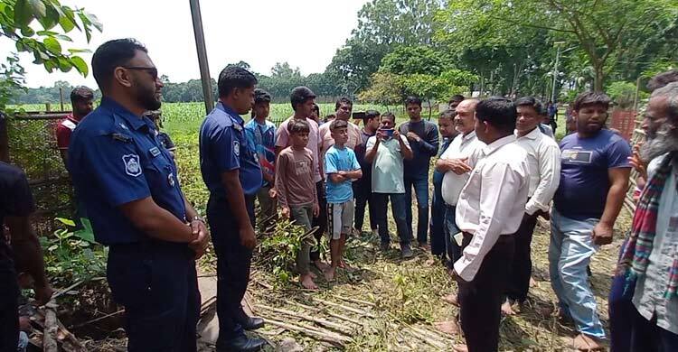 পঞ্চগড়ে কবরের মাটি খুঁড়ে ৫ কঙ্কাল চুরি
