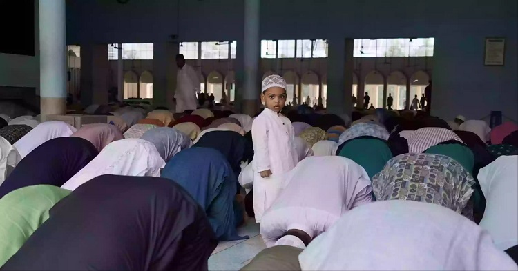 ঢাকায় কঠোর নিরাপত্তায় শান্তিপূর্ণভাবে ঈদুল আজহার জামাত অনুষ্ঠিত