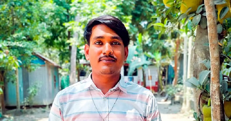 আত্মহত্যার আগে ফেসবুকে পোস্ট ‘আমি নাস্তিক নই, গ্রামের সবাই আমাকে নাস্তিক বলছে’